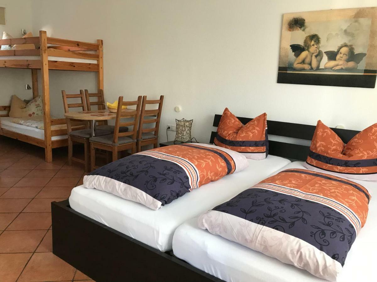 Gaestehaus Am Bach Руст Экстерьер фото